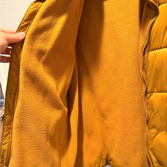 Old Navy Women's Mustard Color Puffer Jacket size M - Picture 4 of 5